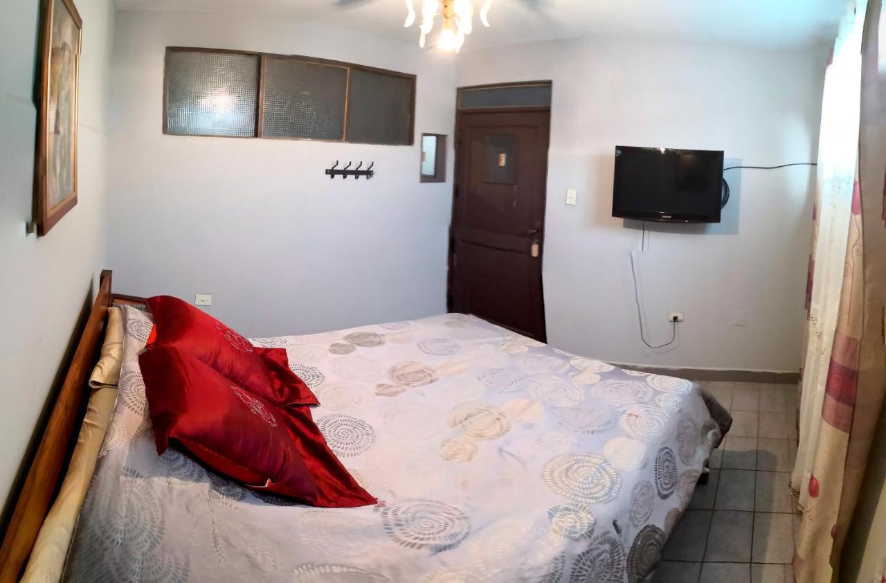 Casa Discreta Bed & Breakfast Cochabamba Exterior photo